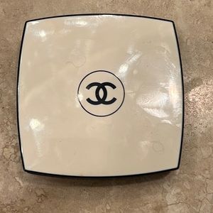 CHANEL eyeshadow palette- Les Beiges